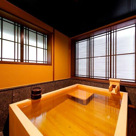 Kanazawa Yuwaku Onsen Kokarian Exterior photo
