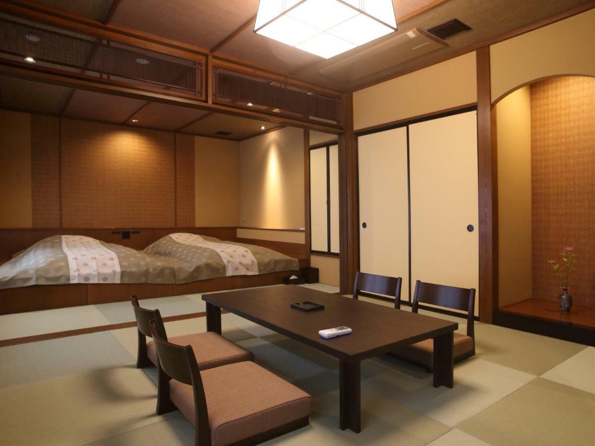 Kanazawa Yuwaku Onsen Kokarian Exterior photo